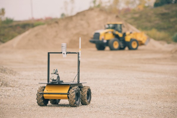 3DM CV7 传感器在设计时考虑了自动驾驶车辆.jpg