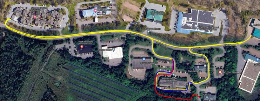 图 1：GNSS 故障示例。黄色：地面实况，蓝色：中断期间雷达辅助解决方案，红色=中断期间自由惯性综合解决方案.jpg