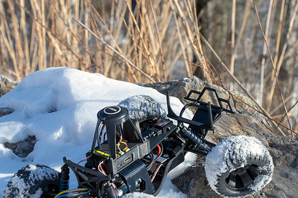 HBK 3DM-GX5-GNSSAHRS 高性能 GNSS 导航传感器应用于无人驾驶车辆测试1.jpg